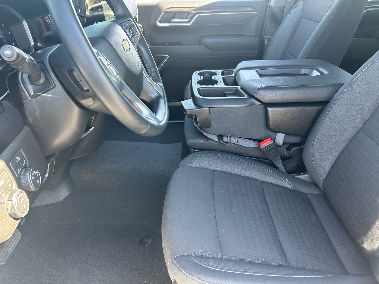 Certified 2026 Chevrolet Silverado 1500 LT AWD/4WD image 27