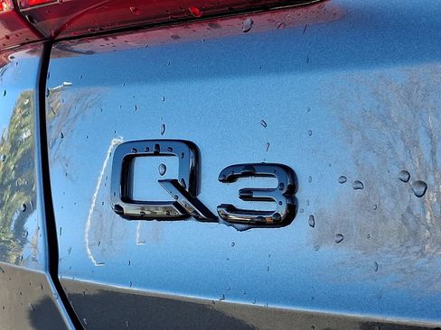 Certified 2025 Audi Q3 2.0T Premium Plus w/ Premium Plus Package image 32