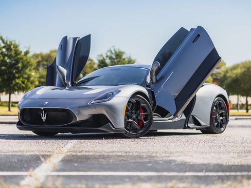 Used 2022 Maserati MC20 Coupe image 20