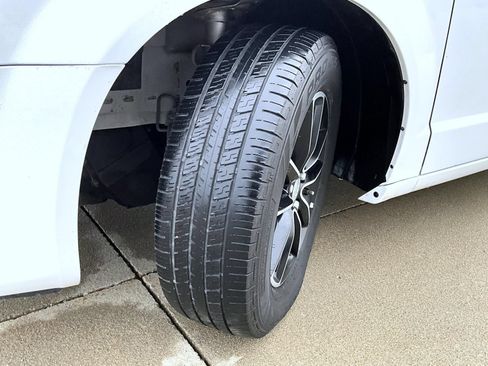 Used 2018 Dodge Grand Caravan GT FWD image 24