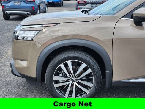 Used 2023 Nissan Pathfinder Platinum w/ Cargo Package AWD/4WD image 8