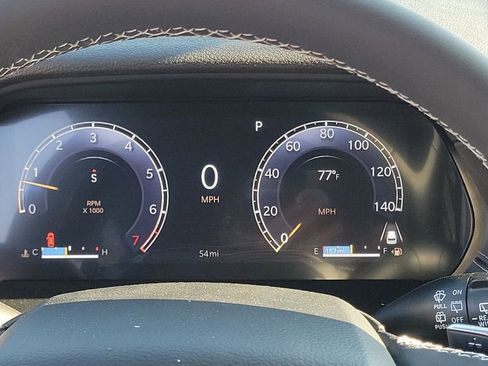 New 2025 Jeep Grand Cherokee Laredo image 24