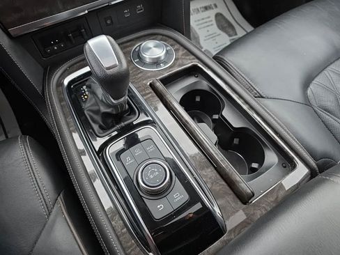 Used 2022 Nissan Armada Platinum w/ Captain's Chairs Package image 40