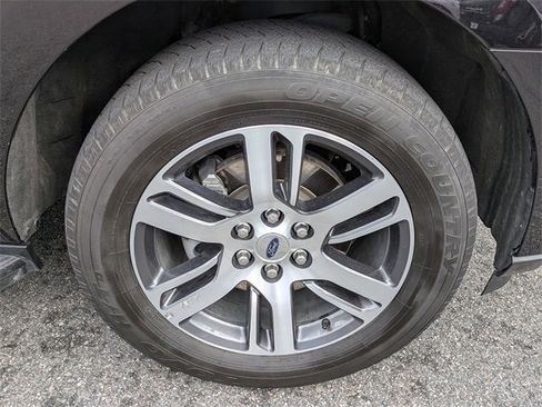 Certified 2024 Ford Expedition Limited image 11