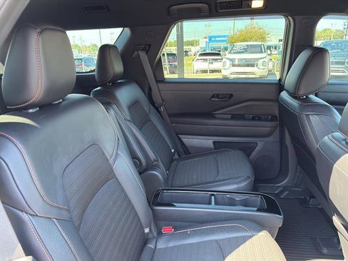 Used 2023 Nissan Pathfinder Rock Creek image 7