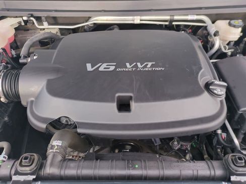 Used 2019 Chevrolet Colorado ZR2 image 14