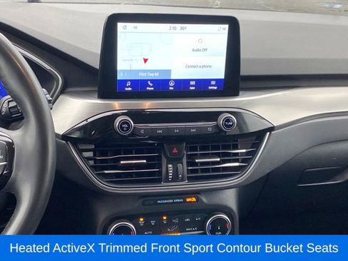 Used 2022 Ford Escape Titanium image 9