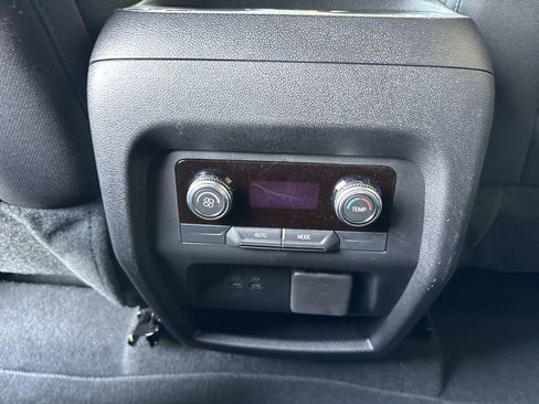 Certified 2025 GMC Acadia Elevation image 21