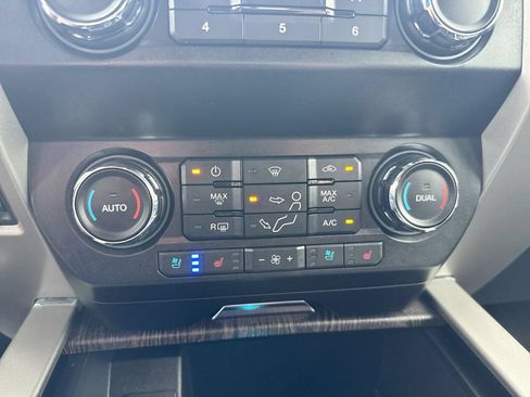 Used 2020 Ford F250 Lariat w/ Chrome Package AWD/4WD image 17