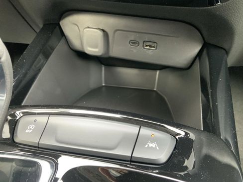 New 2026 Chevrolet Trax ACTIV w/ Driver Confidence Package FWD image 25