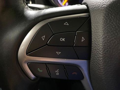 Used 2019 Jeep Grand Cherokee Overland AWD/4WD image 20