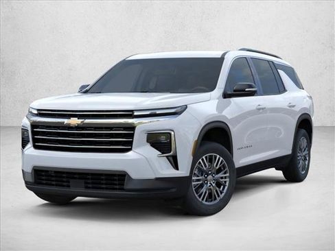 New 2026 Chevrolet Traverse LT w/ Driver Confidence Package FWD image 8