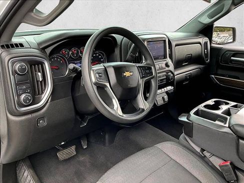 Used 2020 Chevrolet Silverado 1500 LT RWD image 14