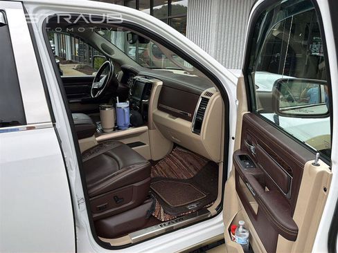 Used 2016 RAM 1500 Laramie Longhorn w/ Convenience Group AWD/4WD image 11
