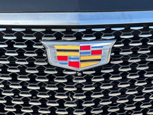 Used 2023 Cadillac Escalade ESV Premium Luxury image 44