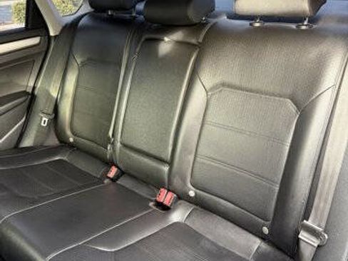 Used 2015 Volkswagen Passat 1.8T Limited Edition image 21