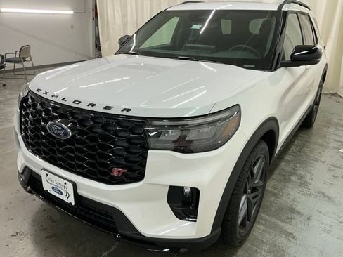 New 2026 Ford Explorer ST w/ Sun And Sound Package AWD/4WD image 8