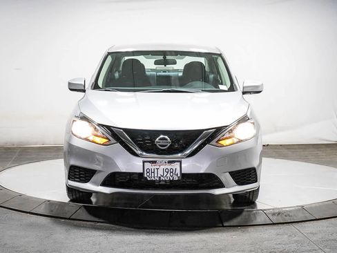 Used 2016 Nissan Sentra SV FWD image 3