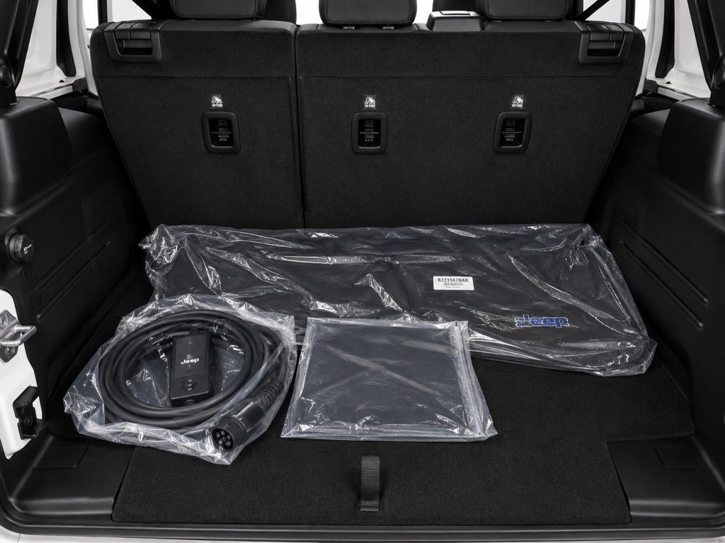 Used 2024 Jeep Wrangler Unlimited AWD/4WD image 10