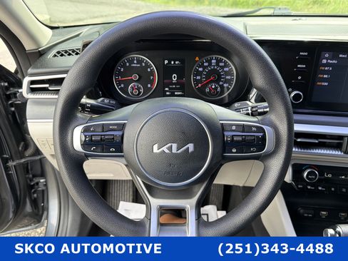 Used 2022 Kia K5 LXS FWD image 18