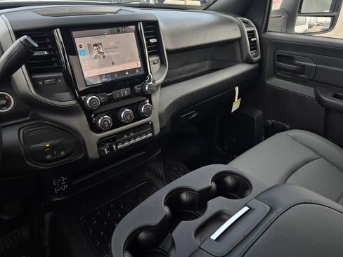 New 2026 RAM 3500 Tradesman w/ Chrome Appearance Group AWD/4WD image 18