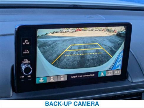 New 2025 Honda Pilot Touring image 18