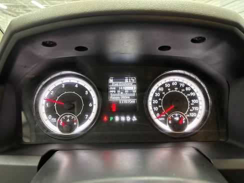 Used 2018 RAM 1500 Express w/ Express Value Package image 17