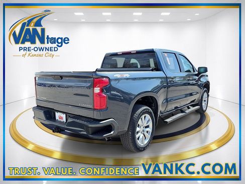 Used 2022 Chevrolet Silverado 1500 Custom w/ Safety Confidence Package AWD/4WD image 6