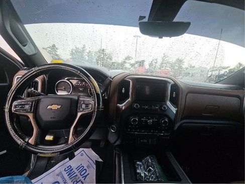 Used 2021 Chevrolet Silverado 3500 High Country AWD/4WD image 5
