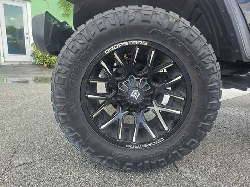Used 2018 Jeep Wrangler Unlimited Rubicon image 5