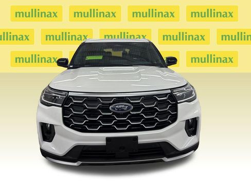 New 2026 Ford Explorer Platinum image 15