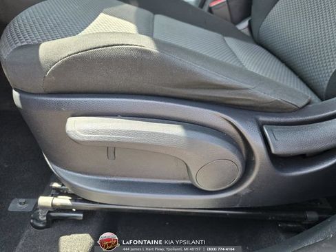 Certified 2023 Kia Soul LX w/ Option Group 015 FWD image 13