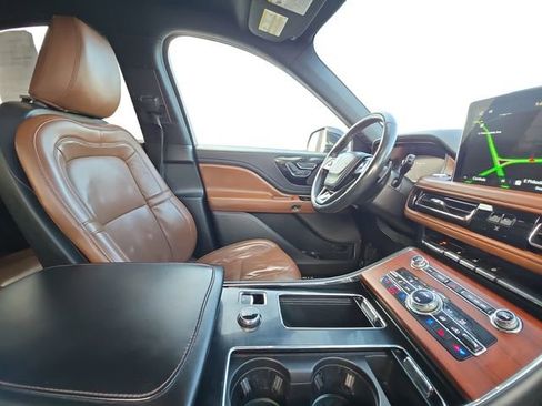 Used 2021 Lincoln Aviator Reserve w/ Equipment Group 201A image 16
