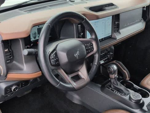 Used 2024 Ford Bronco Outer Banks AWD/4WD image 10