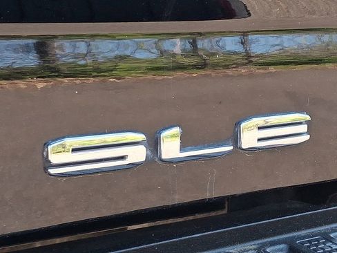 Certified 2022 GMC Sierra 2500 SLE w/ Gooseneck/5TH Wheel Package AWD/4WD image 30