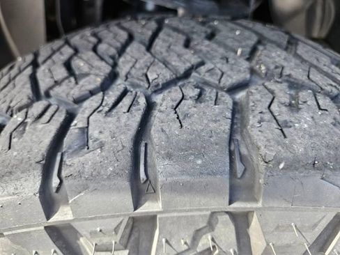 Used 2013 Ford F150 XLT w/ XLT Chrome Pkg image 27