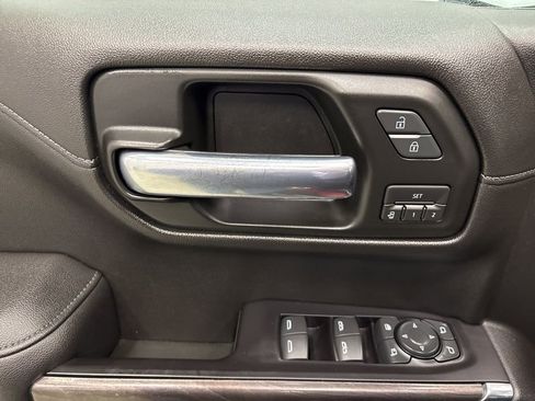 Used 2019 Chevrolet Silverado 1500 LTZ w/ LTZ Plus Package image 16