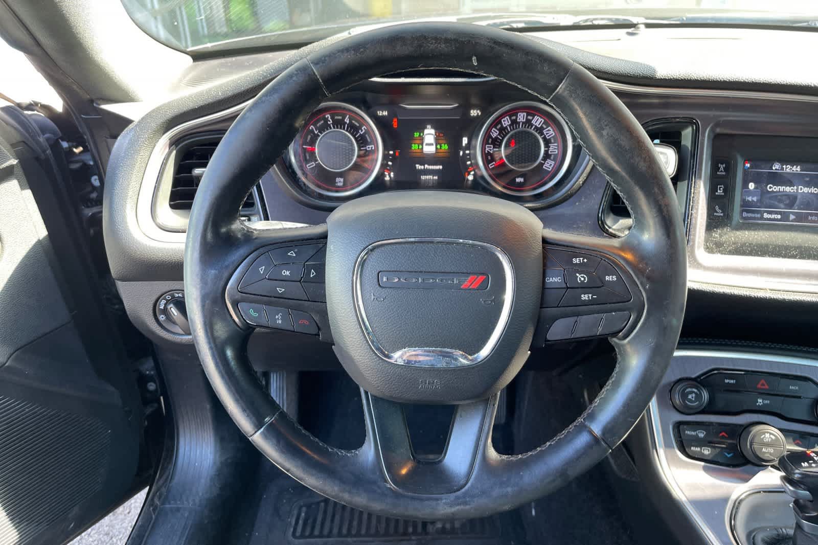 Used 2015 Dodge Challenger SXT RWD image 12
