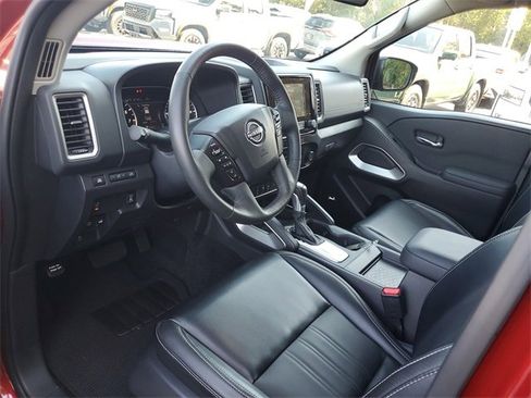 Used 2024 Nissan Frontier SL w/ Technology Package image 16