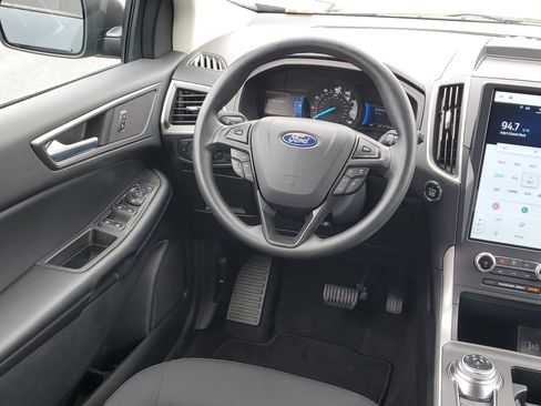 Used 2024 Ford Edge SE AWD/4WD image 15