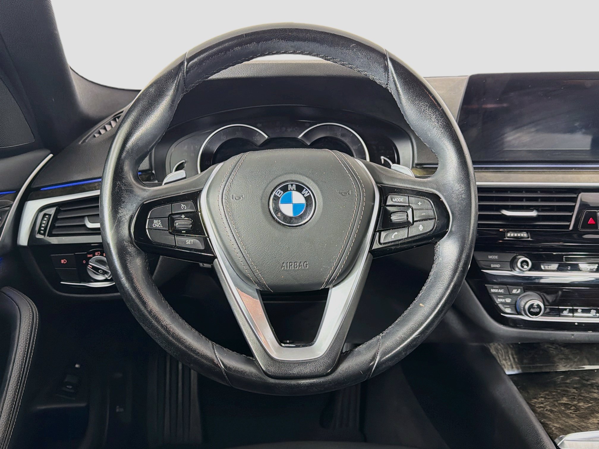 Used 2018 BMW 530e RWD image 18