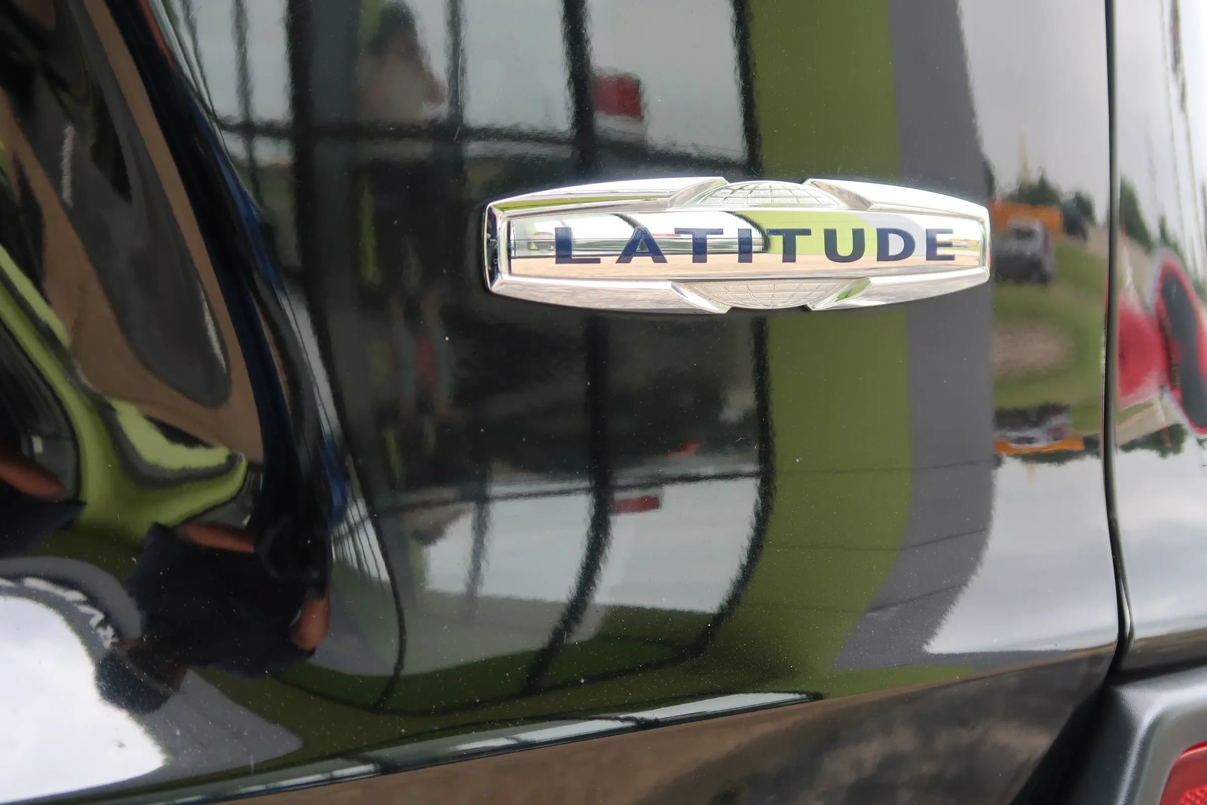 Used 2019 Jeep Cherokee Latitude w/ Popular Appearance Group FWD image 51