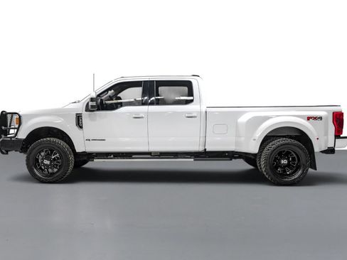 Used 2022 Ford F350 Lariat w/ Lariat Value Package AWD/4WD image 10