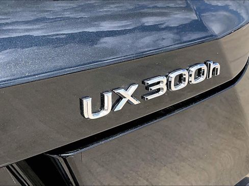 New 2026 Lexus UX 300h FWD image 15