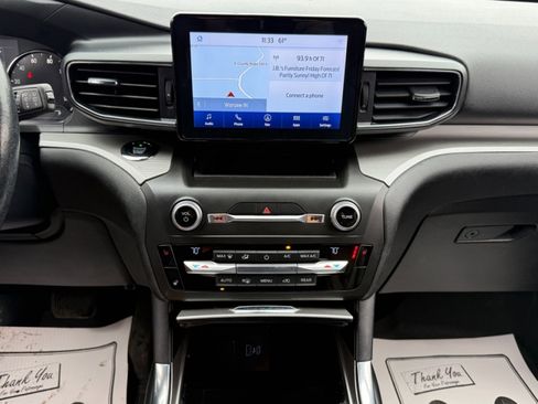 Used 2020 Ford Explorer XLT w/ Equipment Group 202A image 13