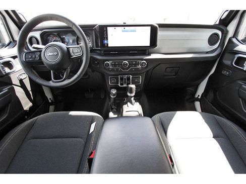 Used 2024 Jeep Wrangler Unlimited Sport AWD/4WD image 10