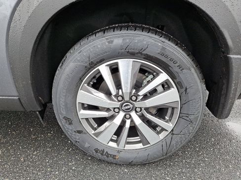 New 2026 Nissan Pathfinder SL image 5