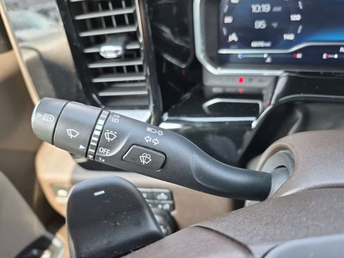 Used 2022 Chevrolet Silverado 1500 LTZ AWD/4WD image 25