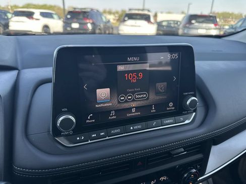 Used 2026 Nissan Rogue SV w/ Cold Weather Package AWD/4WD image 16