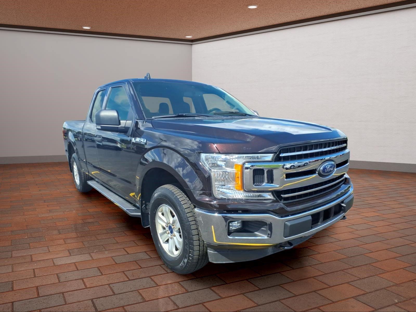 Used 2020 Ford F150 XLT AWD/4WD image 2